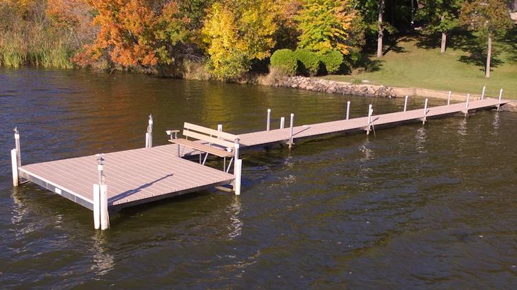 leaves and v dock 2 750xx882 496 0 32